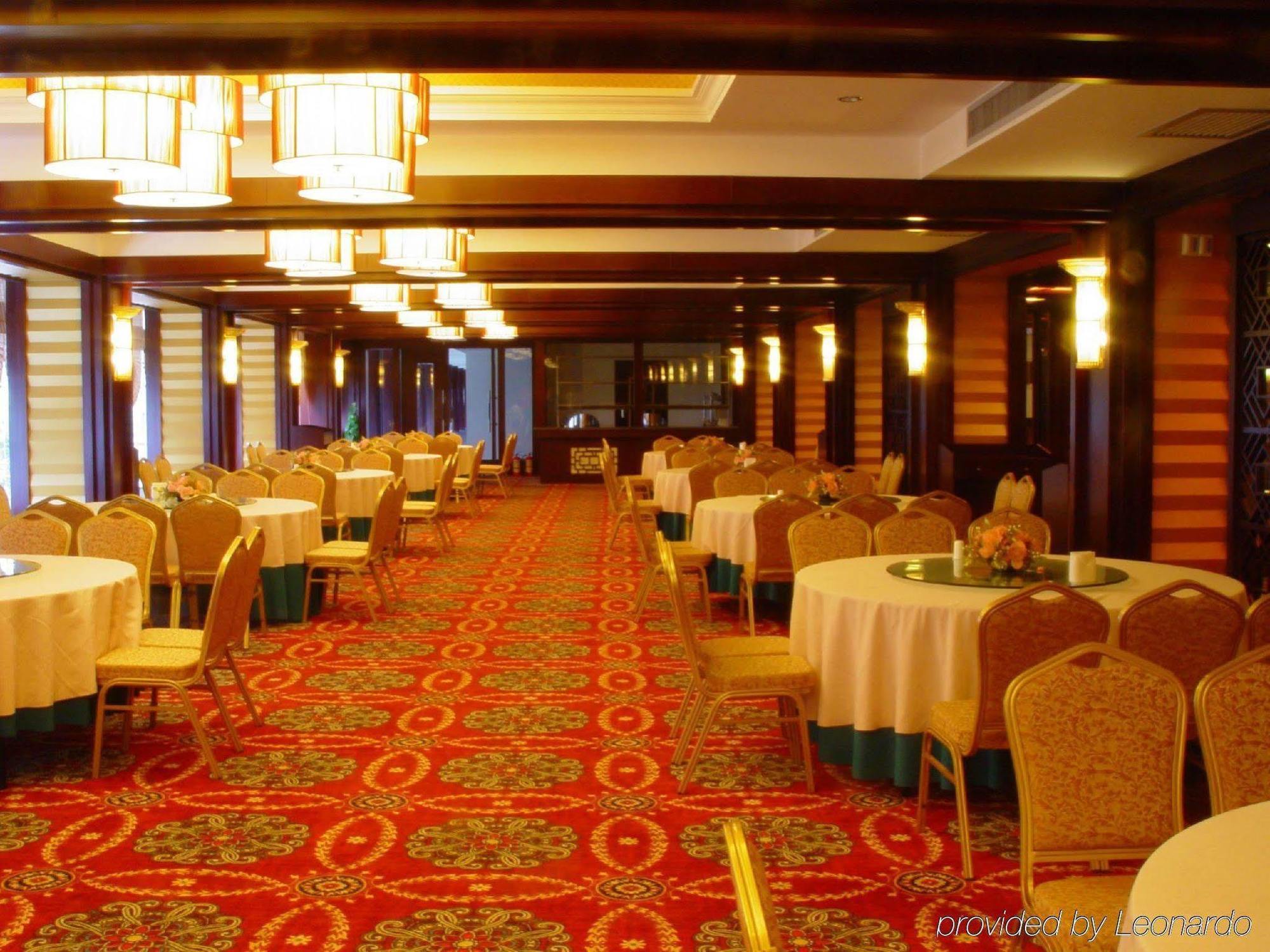 New West Street International Hotel Yangshuo Restaurant bilde